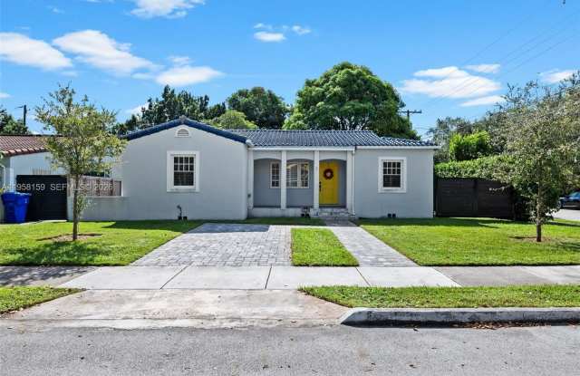 2396 SW 20th St photos photos