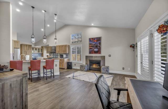 6500 Brookview Circle photos photos
