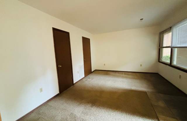 2 Bedroom 1 Bath Condo Gallery 4