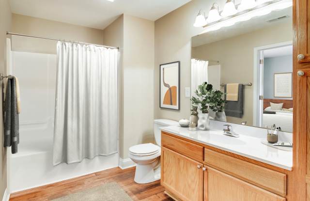 West Pointe Apartment Homes photos photos