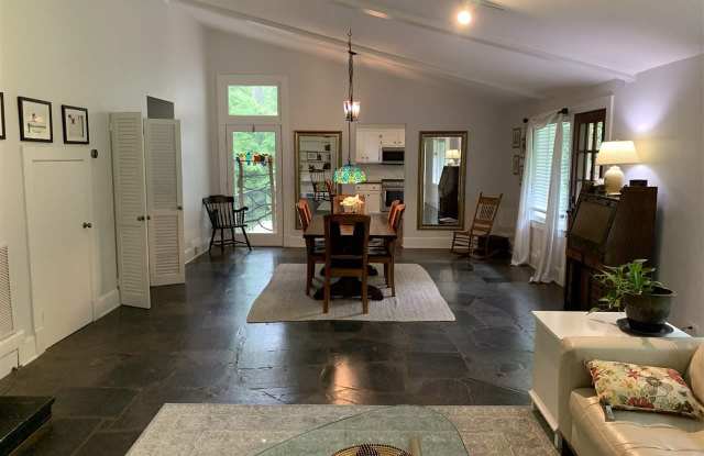 1857 WESTVIEW RD Gallery 3