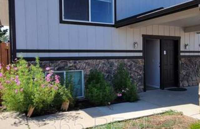 3311 11 Avenue - Unit A photos photos