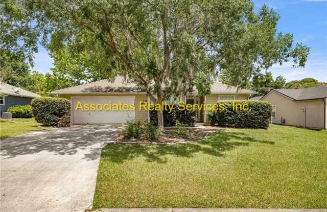 Charming, spacious 3bed/2bath home w/ office, screened patio & double car garage in Northridge subdivision! photos photos