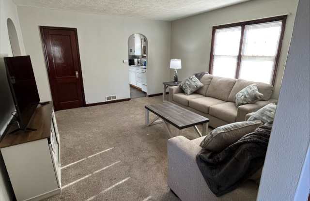 Unique Apartment Awaits You! Gallery 3