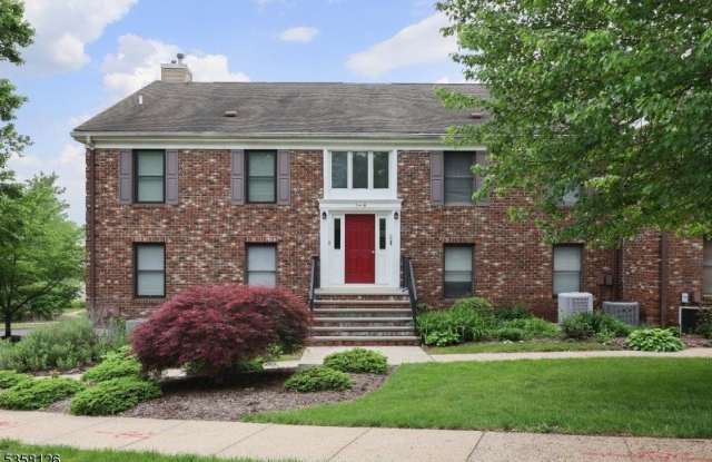 4 Sunrise Dr - 4 Sunrise Drive, Morris County, NJ 07933