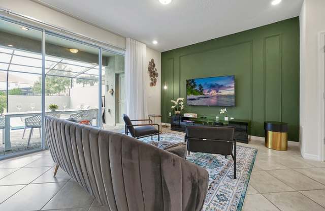 7435 Oakmoss Loop Gallery 3
