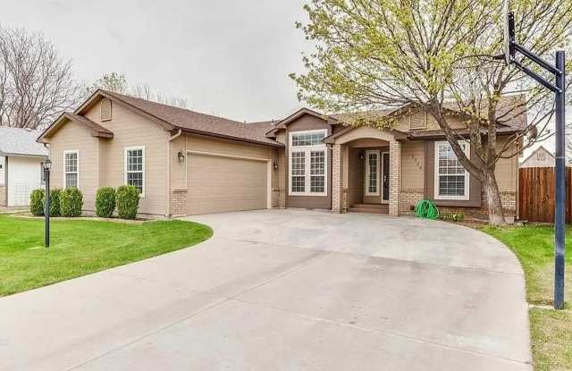 Beautiful 3 Bedroom 2 Bathroom Home photos photos