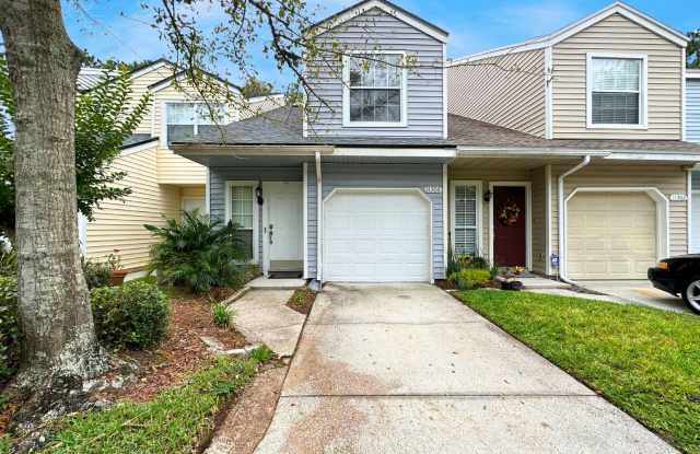 Townhome in Highly Desirable Area! photos photos
