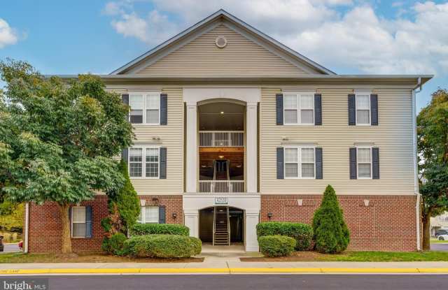 42539 MAYFLOWER unit: 201 - 42539 Mayflower Terrace, Brambleton, VA 20148