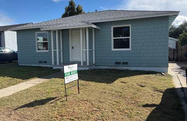 Coming Soon! Refreshed 3-Bedroom Home Near Main Street and the Beach in Ventura Gallery 1
