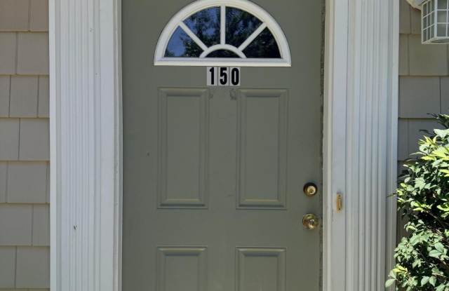 150 Magnolia Lane Gallery 4
