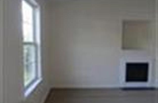 Wonderful 2 Bedroom, 2 Bath Home-414 Winners Circle Gallery 3