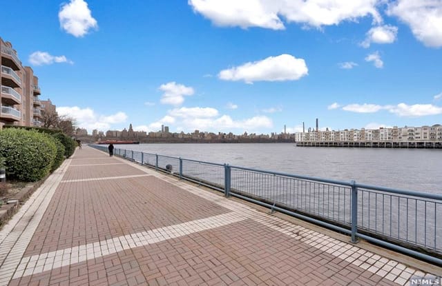 604 Thornton Court - 604 Thorton Court, Edgewater, NJ 07020