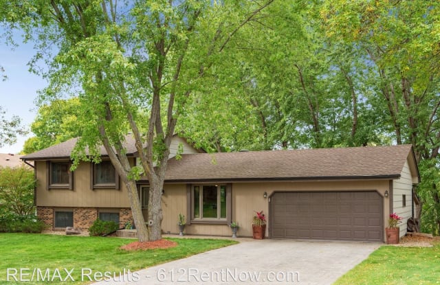 14010 Sunnyslope Drive - 14010 Sunnyslope Drive, Maple Grove, MN 55311