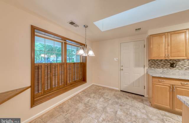 6276 DUSTY GLASS COURT Gallery 4