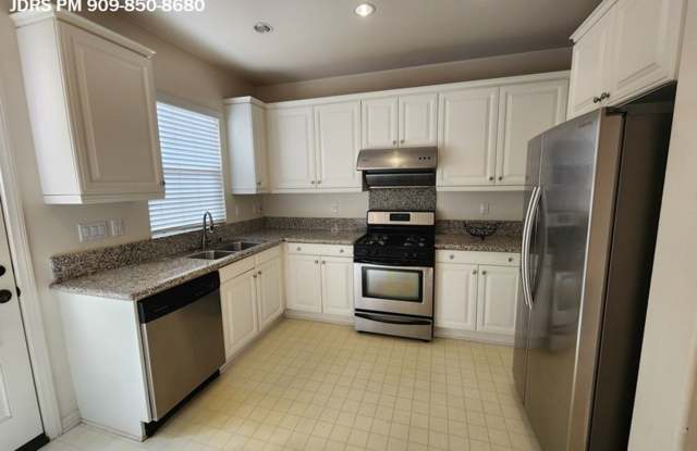 Diamond Bar 3 Bedroom Townhouse Gallery 3