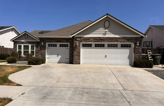 Beautiful home for rent in Visalia! photos photos