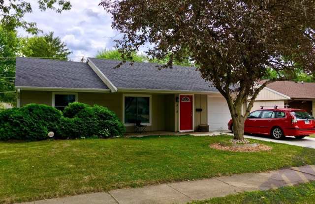 Now leasing for August! photos photos