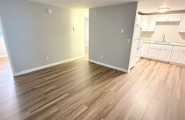 301 Apartments Gallery 4
