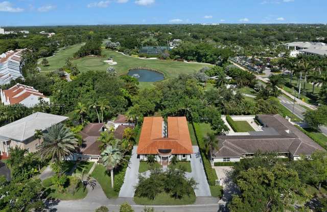 4806 University Dr photos photos