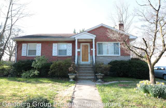 2118 Linden Lane - 2118 Linden Lane, Silver Spring, MD 20910