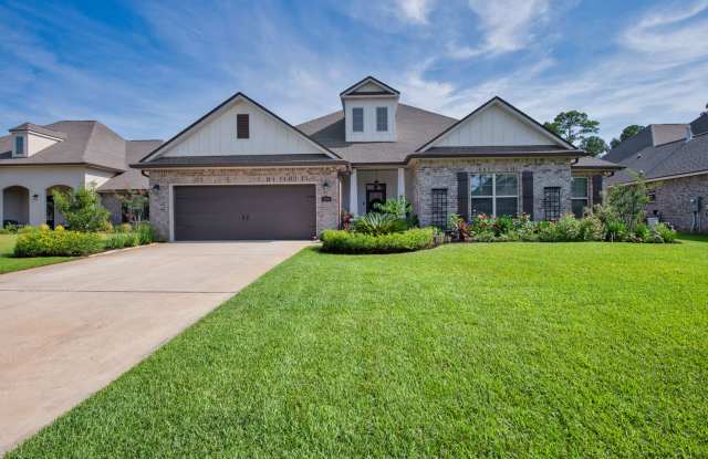 Stunning 5-Bedroom Pool Home in Gulf Breeze photos photos