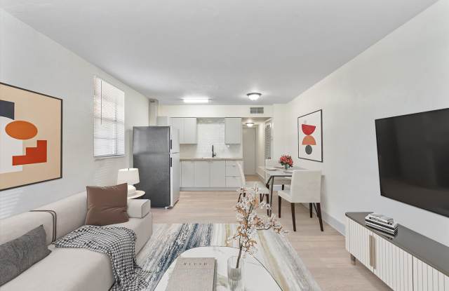 **Coastal Living Made Easy – Free Parking, Water Included, Minutes from Hollywood Beach!** photos photos **Coastal Living Made Easy – Free Parking, Water Included, Minutes from Hollywood Beach!** photos photos