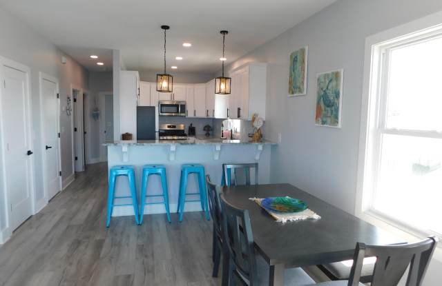 142 S Ferry Dock Road Gallery 2