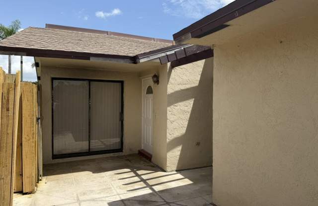 1501 WATERVIEW Circle Gallery 4