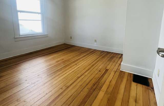 130 Diamond Court Gallery 4