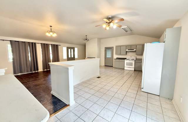 207 Brantley Circle Gallery 2