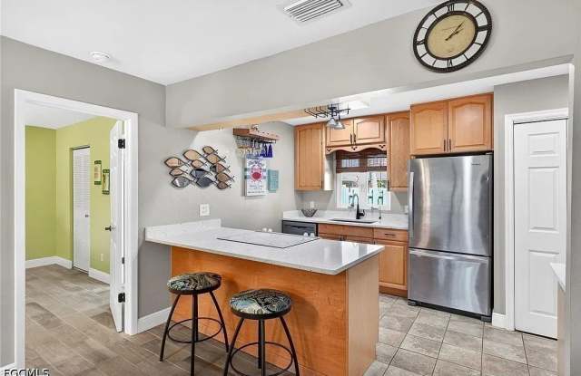 4257 Island Circle Gallery 3