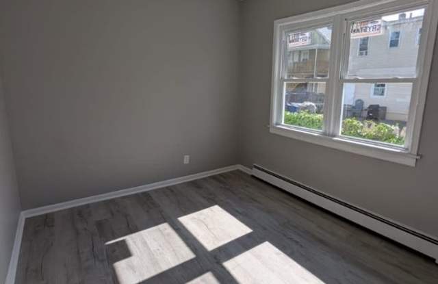 320 Watson Ave photos photos
