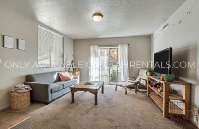 859 E 620 N photos photos