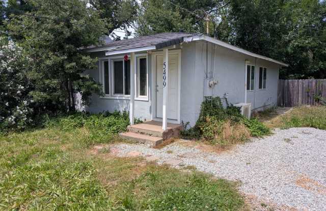 Single Family Home in Anderson off Deschutes and Balls Ferry Rd. photos photos Single Family Home in Anderson off Deschutes and Balls Ferry Rd. photos photos