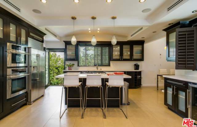 855 North WEST KNOLL Drive - 855 West Knoll Drive, West Hollywood, CA 90069