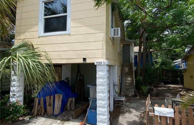 2235 FLORIDA AVENUE S photos photos