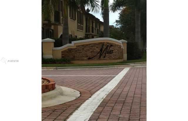 3189 NW 102nd Path - 3189 NW 102nd Pl, Doral, FL 33172