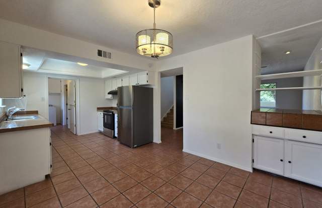 2582 Camino San Patricio Gallery 3
