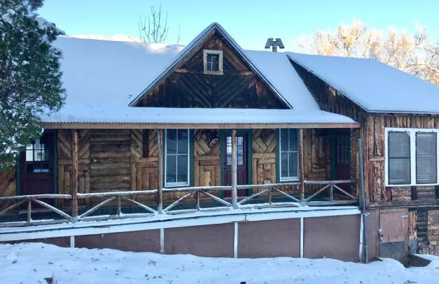 Renovated 2-Bedroom Standalone Home photos photos Renovated 2-Bedroom Standalone Home photos photos