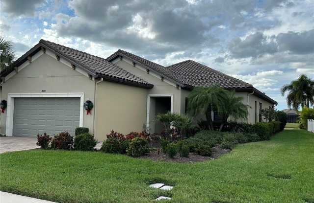 8725 AMARETTO AVENUE - 8725 Amaretto Avenue, Sarasota County, FL 34238