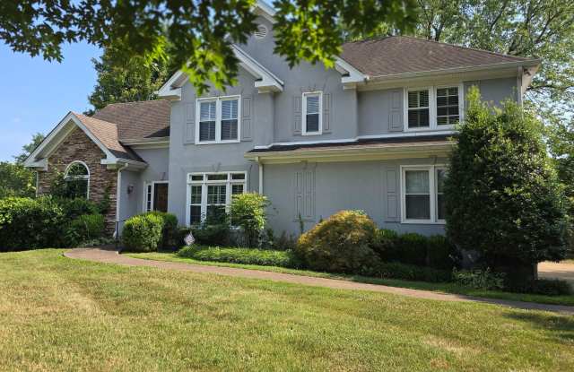 ***Rent Special - First full month FREE on 13 month lease**** Gallery 4