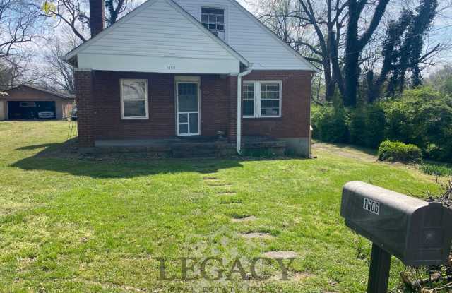 1606 E Sharpe Ave. photos photos