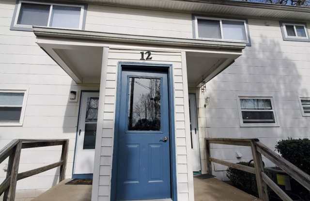 Absolutely Adorable two bedroom is move in ready! photos photos
