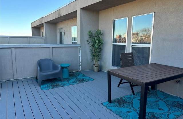 238 Walker Street SW Gallery 3