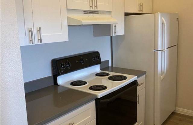 521 Dukeway unit: 4 photos photos 521 Dukeway unit: 4 photos photos