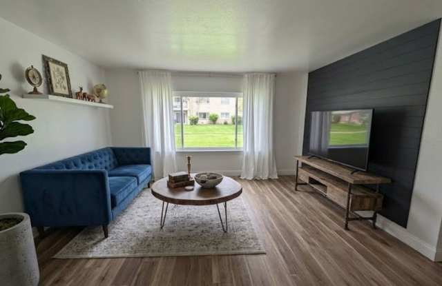 248 - 254 Parkview Blvd photos photos