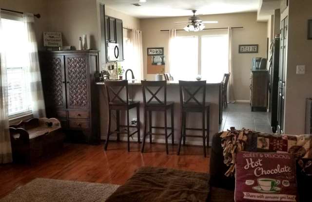2804 PIPER GLENN COURT Gallery 3