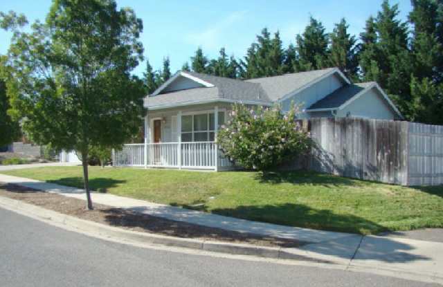 3 Bedroom 2 Bath Home with a 2 Car Attached Garage - 2555 Springhill Drive, Ashland, OR 97520