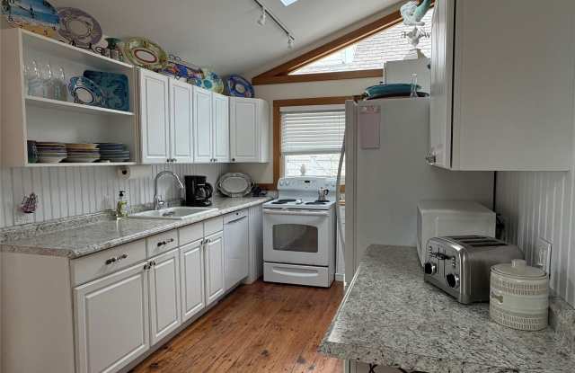 177 Wilmot Gallery 2